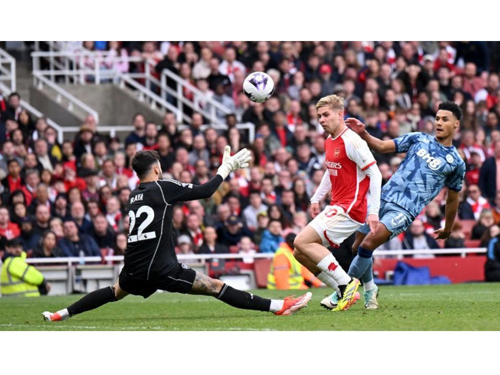 gol villa ke gawang arsenal