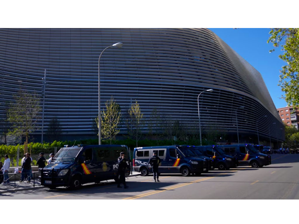 polisi di Bernabeu