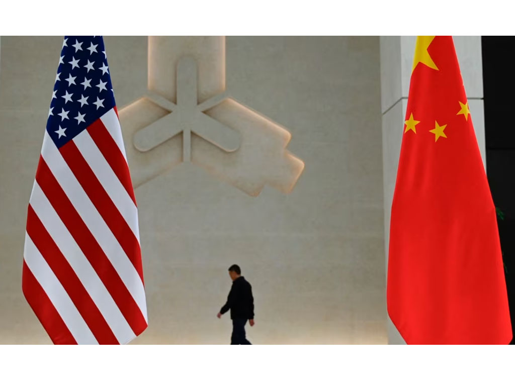 Bendera AS dan China di Beijing