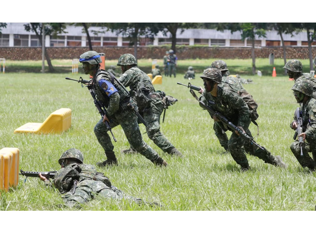 latihan militer taiwan