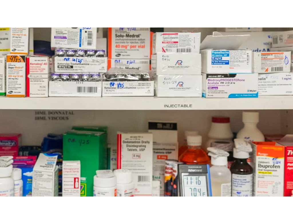 lemari obat