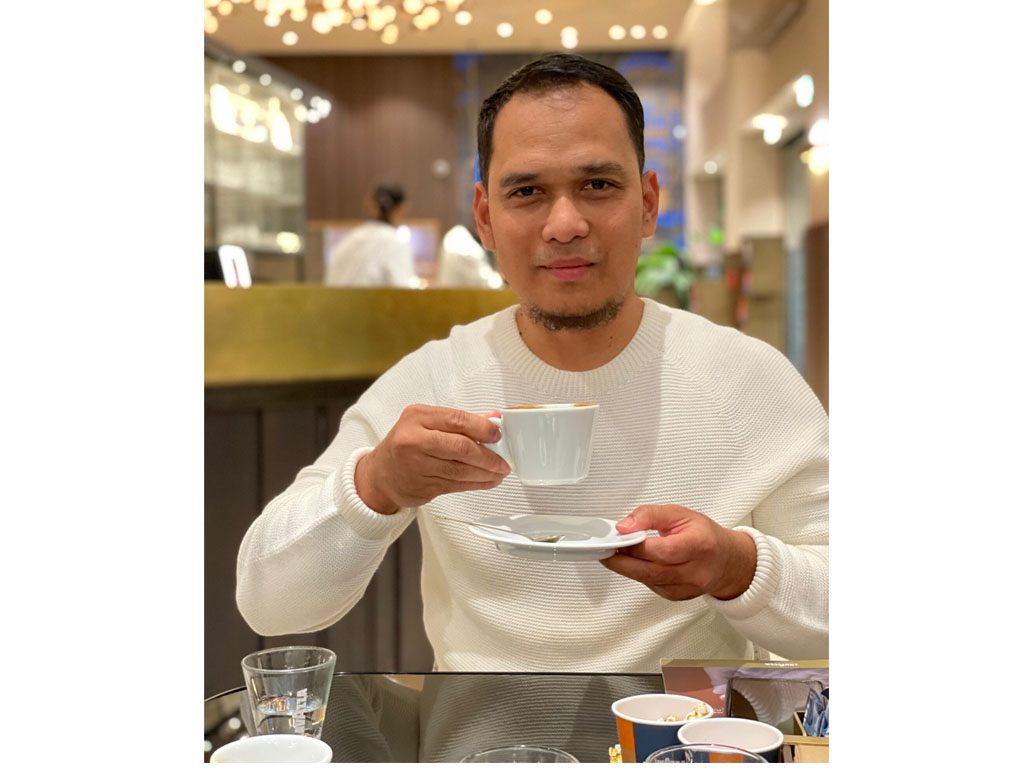 Fajar Akbar  profesional tour leader