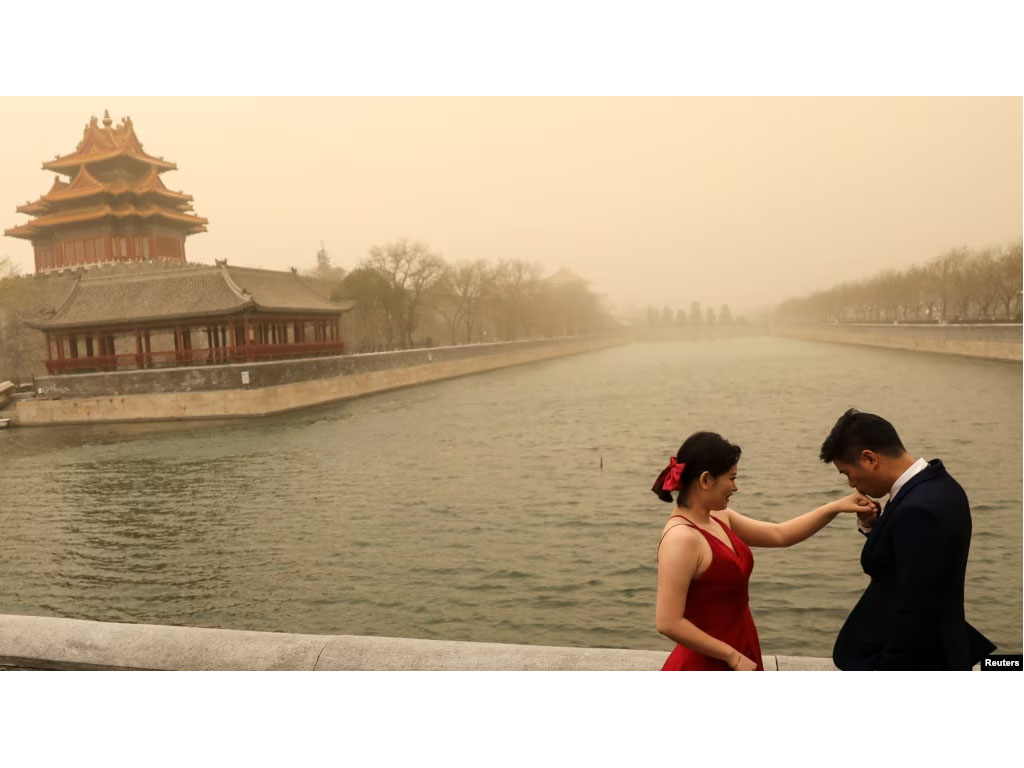 pengantin berfoto di  China