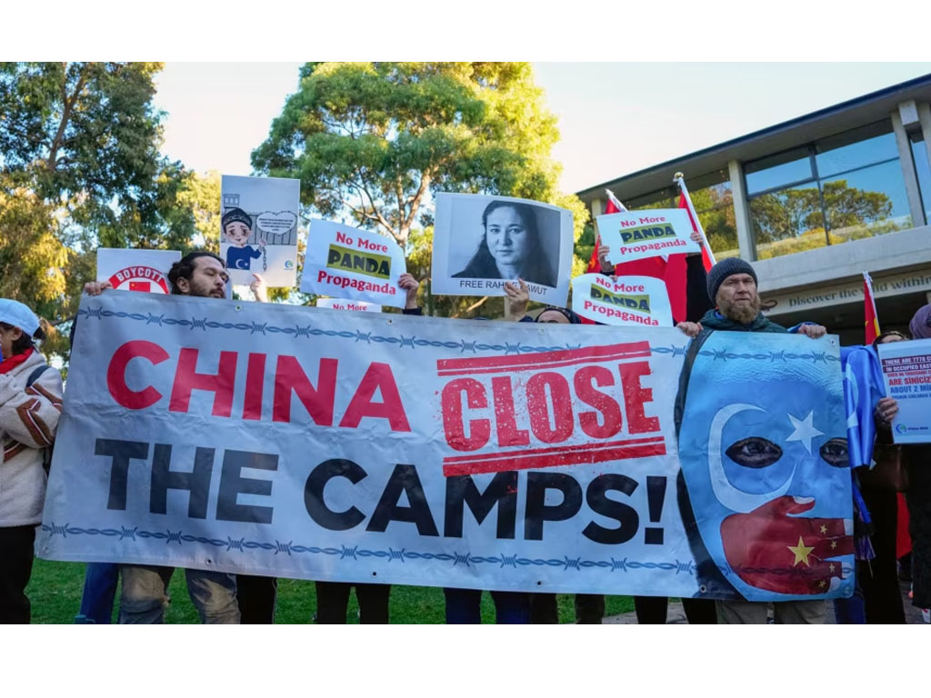 demonstran etnis Uighur di Ausralia
