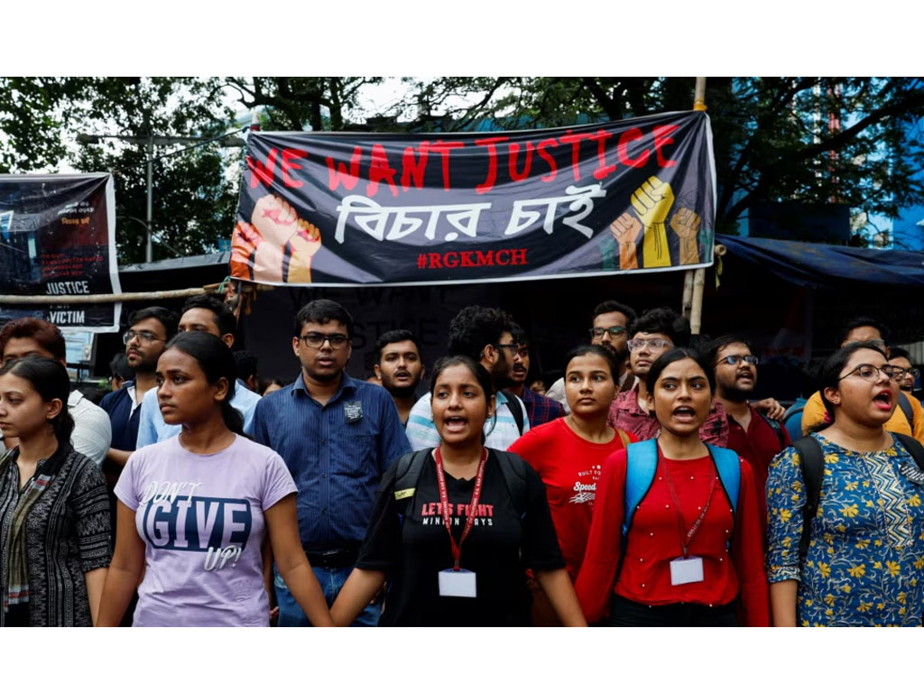 protes mahasiswa kedokteran di india