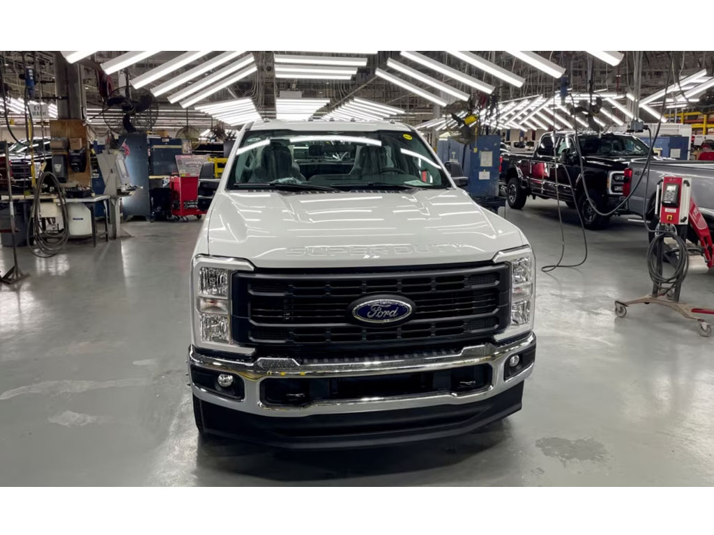 Truk Ford Super Duty