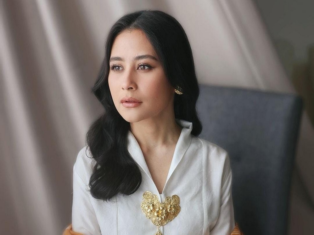 Prilly Latuconsina