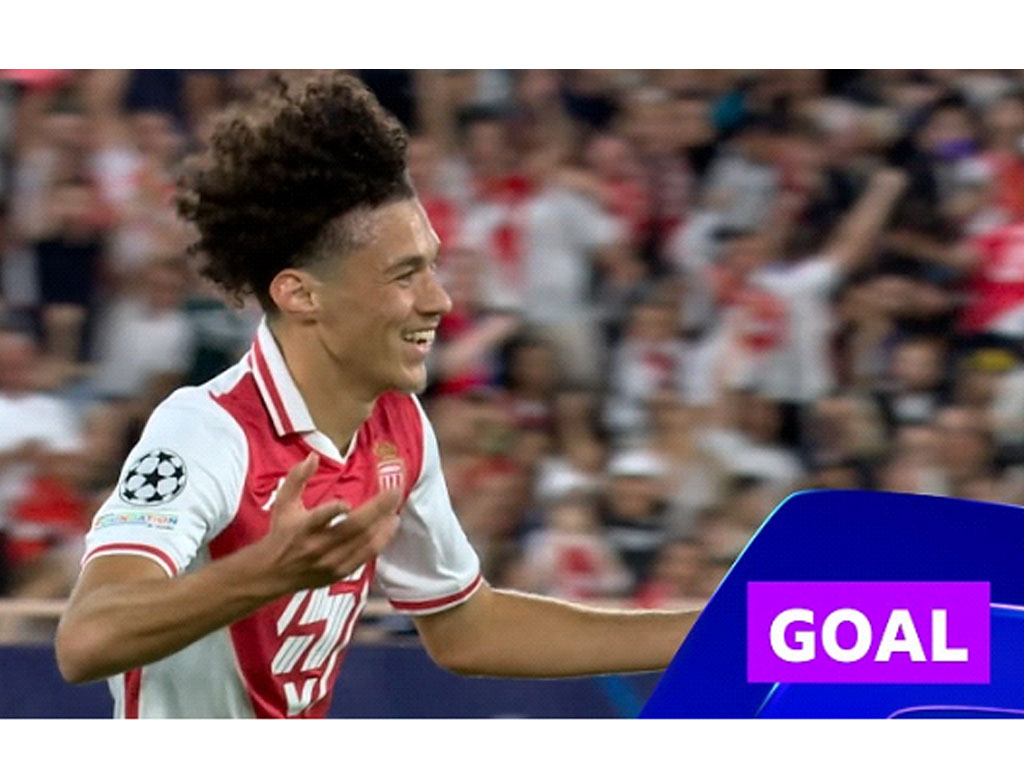 pemain monaco rayakan gol