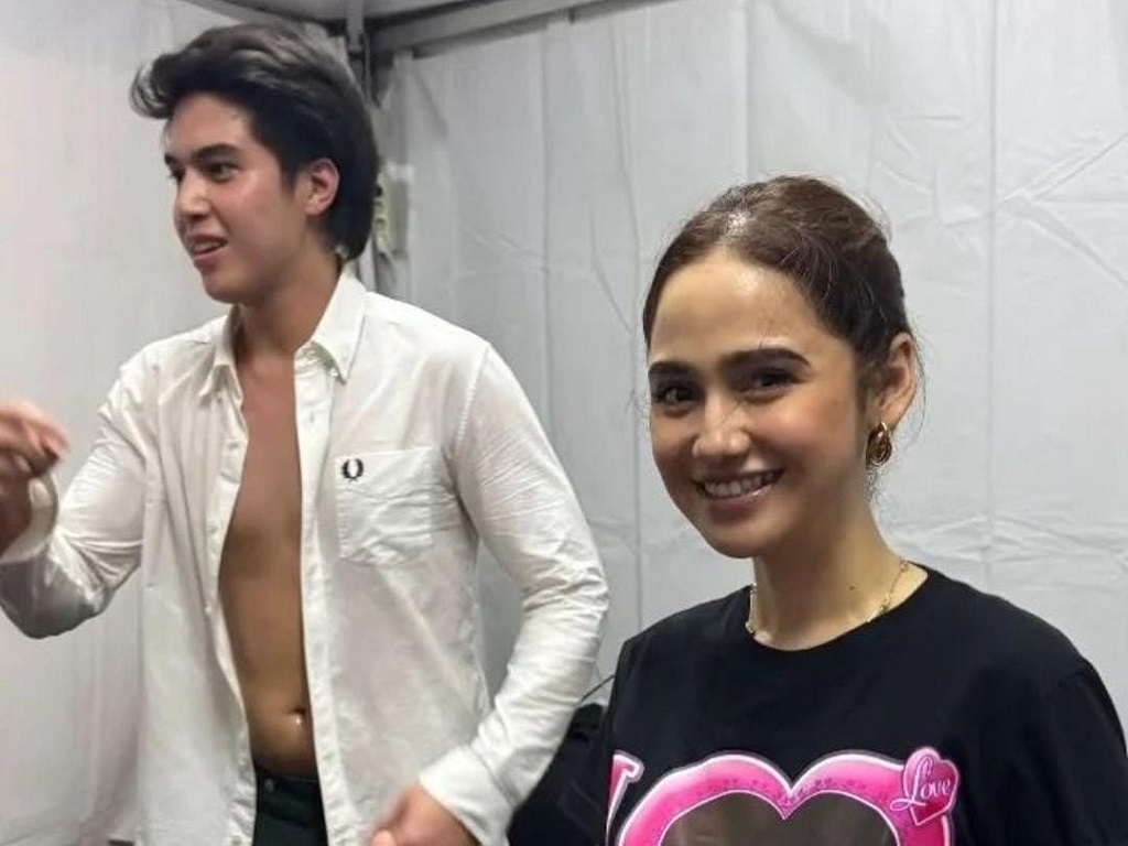 El Rumi dan Syifa Hadju