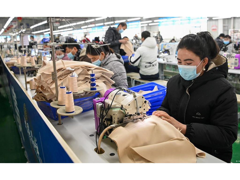 pekerja muda di china