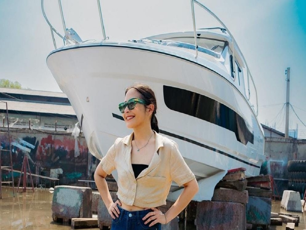 Prilly Latuconsina