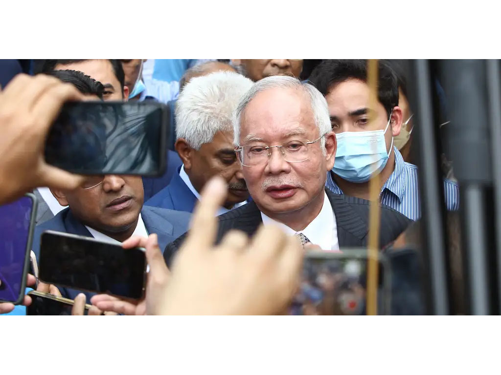 Najib di pengadilan