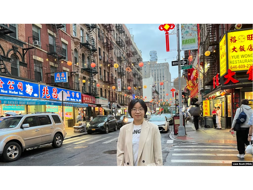 Reporter April Xu