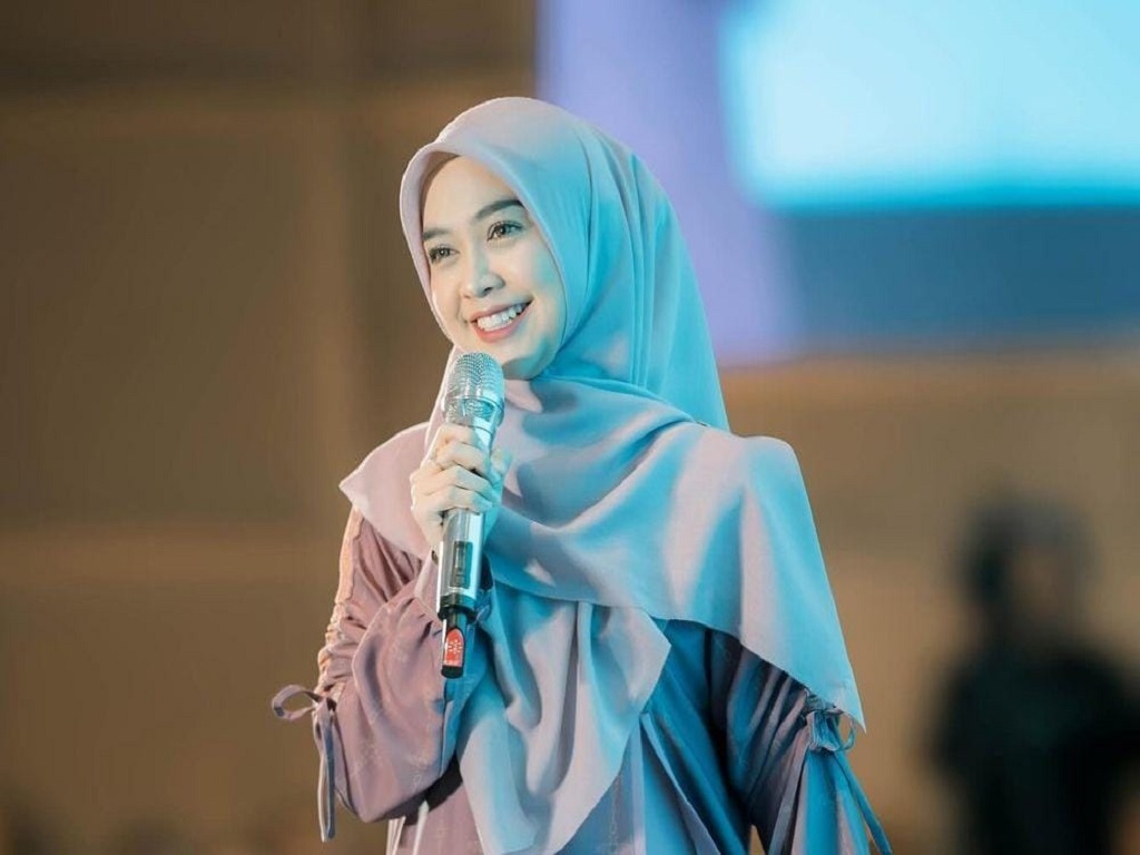 Ria Ricis