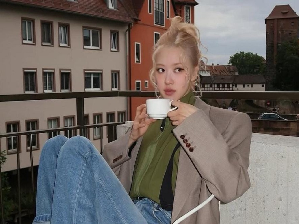 Rose BLACKPINK