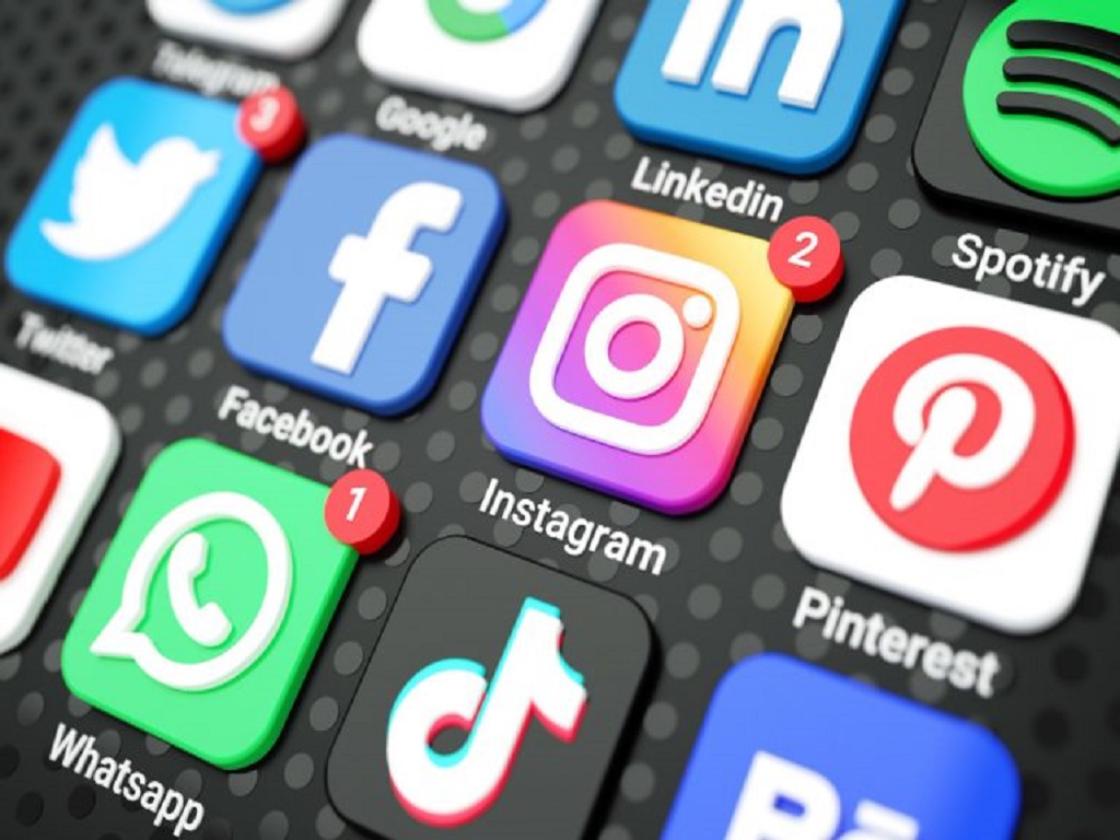 Jasa Komen Instagram dan TikTok