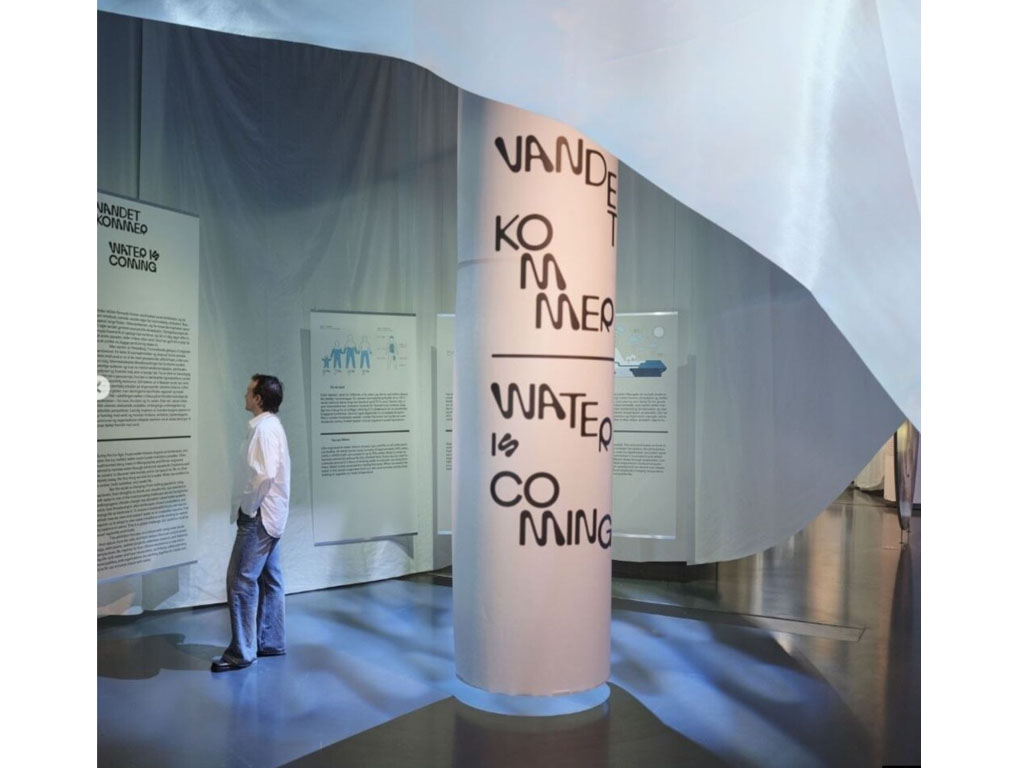 Pameran  Water is Coming di Swedia