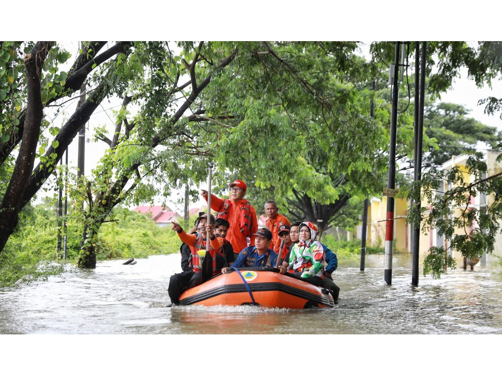 Walkot Makassar tinjau banjir