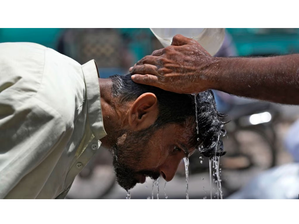 basahi kepala di Pakistan