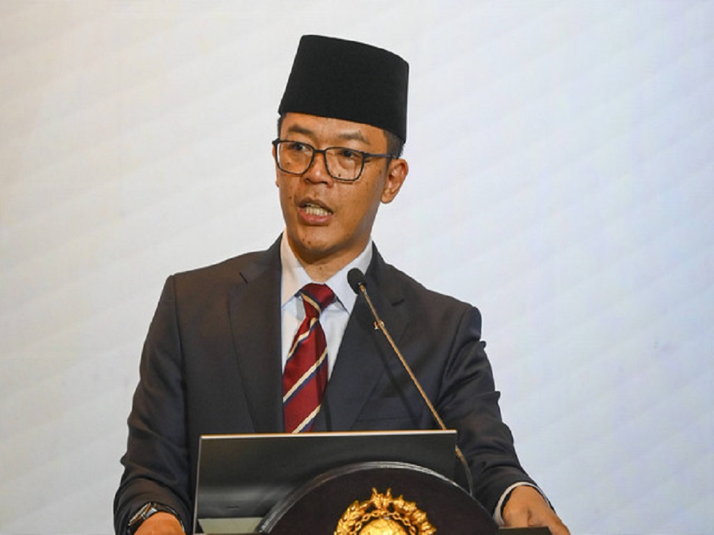Menlu Sugiono