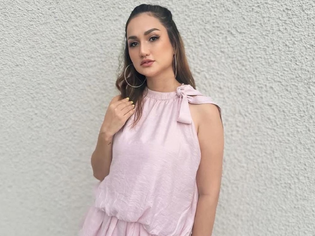 Tengku Dewi