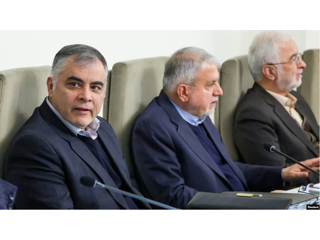Menteri Perminyakan Iran Mohsen Paknejad