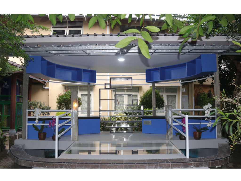 gazebo literasi sman6 yk