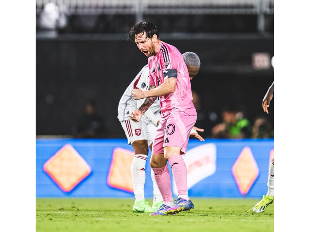 messi rayakan gol