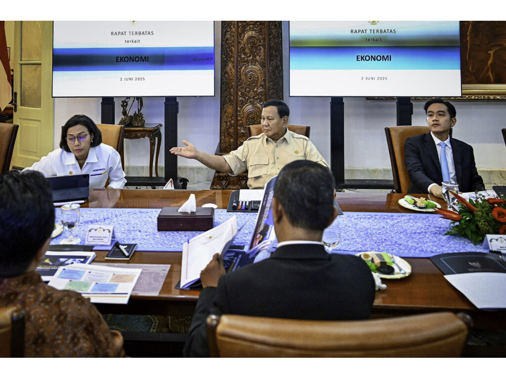 Presiden Prabowo pimpin ratas