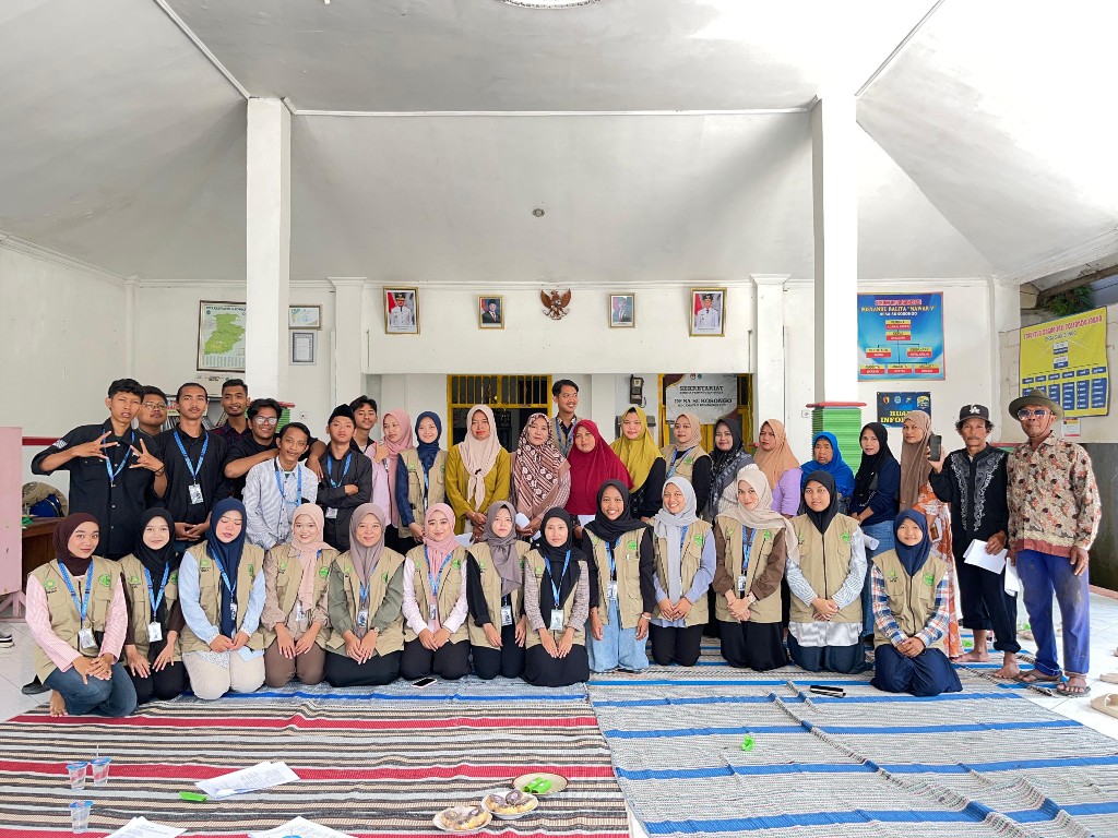 Mahasiswa KKN 107 UINSA