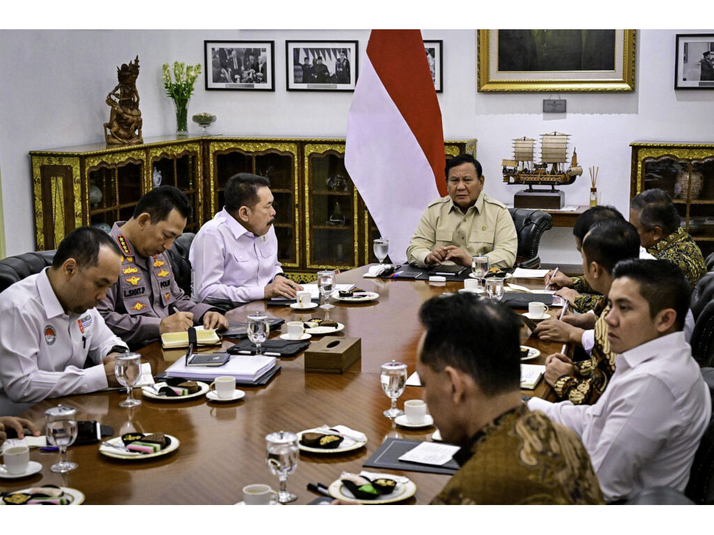 Prabowo rapat soal beras