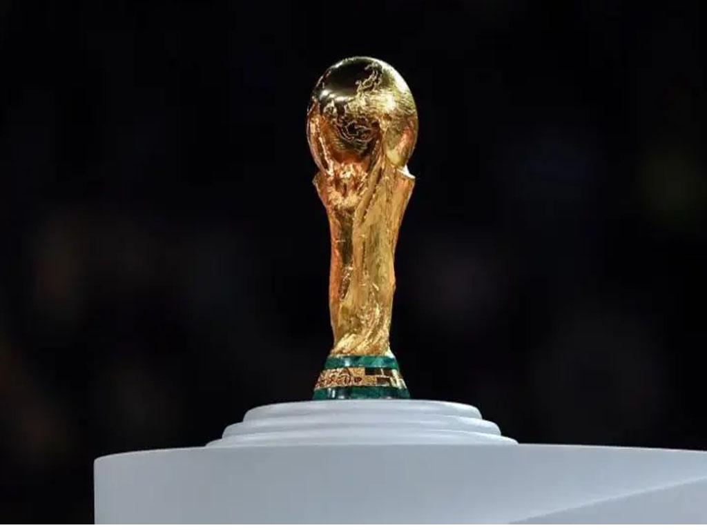 trofi piala dunia FIFA