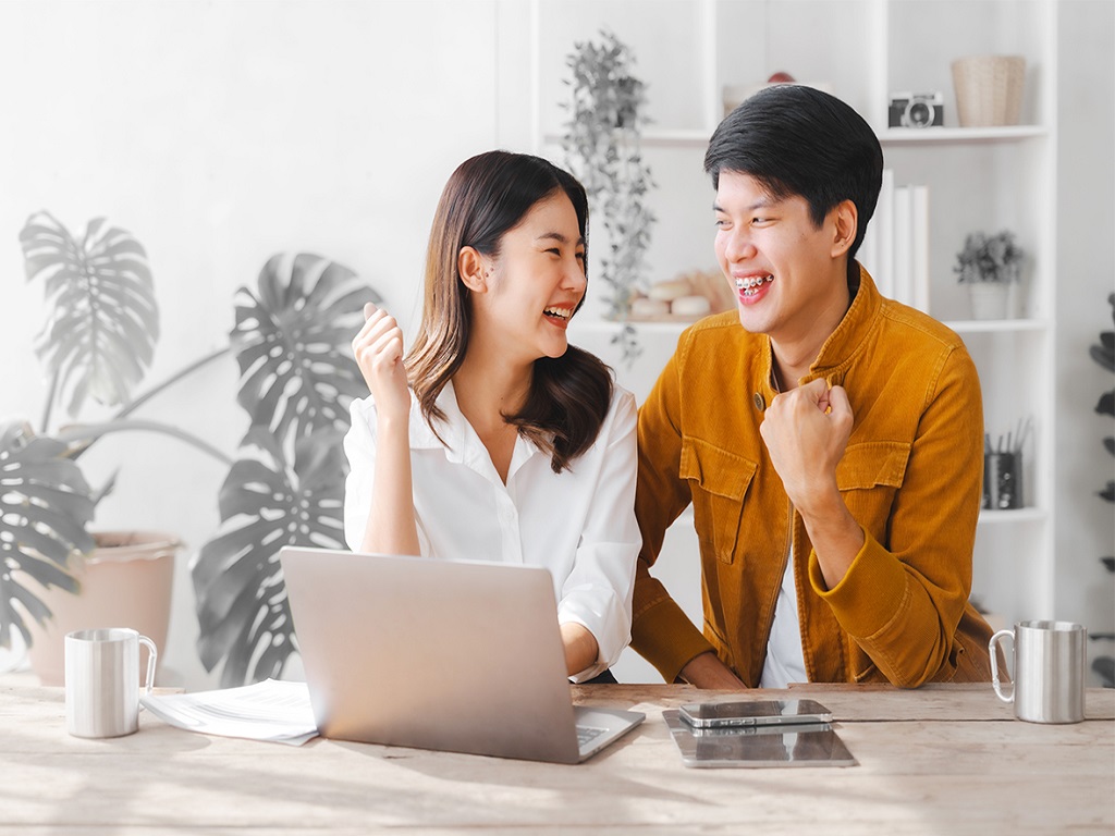Mengatur Keuangan Rumah Tangga