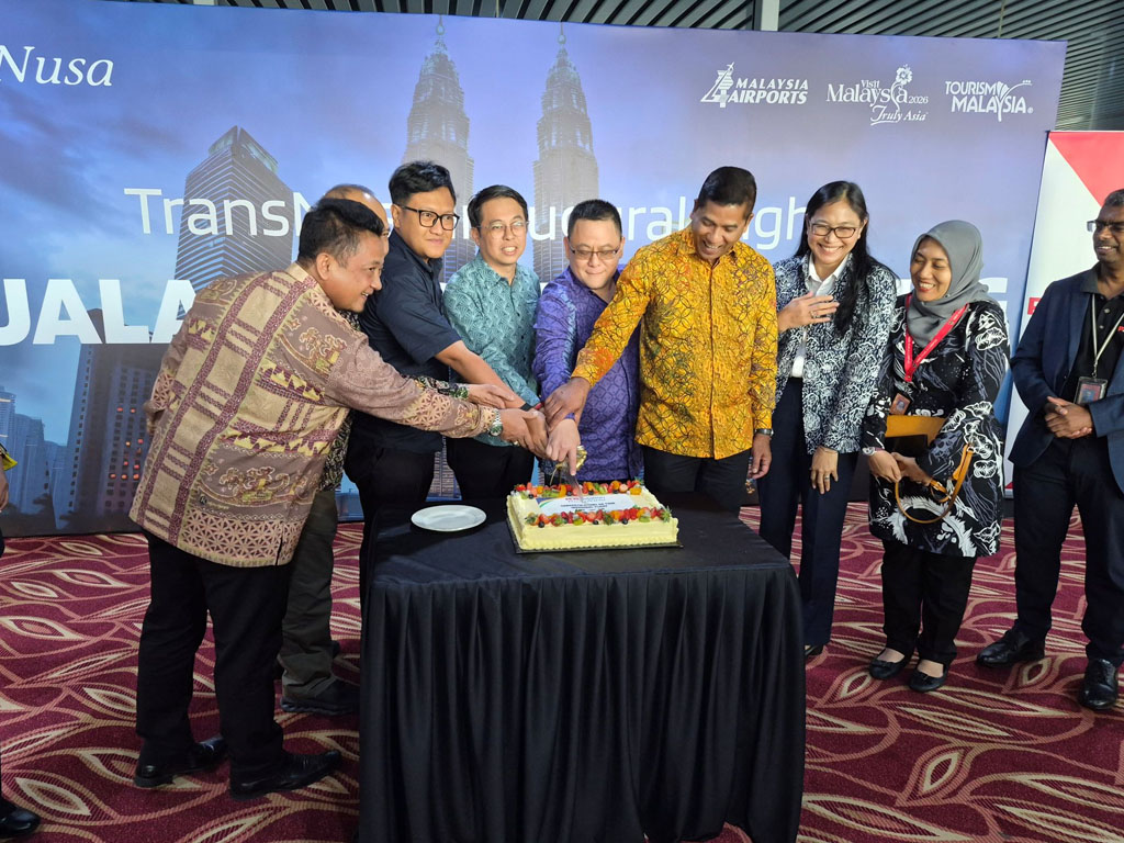 peresmian penerbangan Lpg - KL
