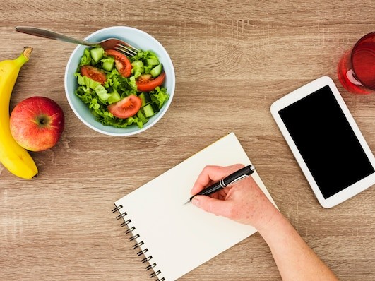 Ilustrasi diet tanpa karbohidrat. Foto: Freepik