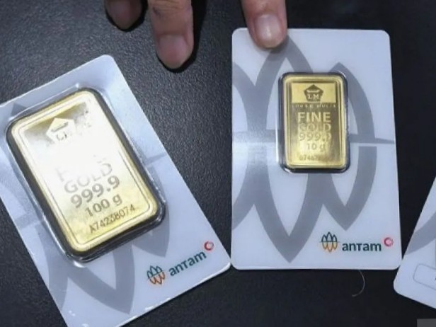 Harga emas Antam mengalami penurunan signifikan