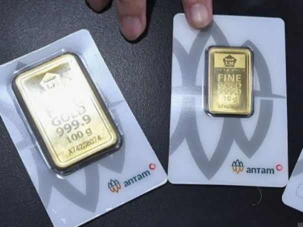Harga emas Antam 24 Karat melonjak hingga Rp 32.000