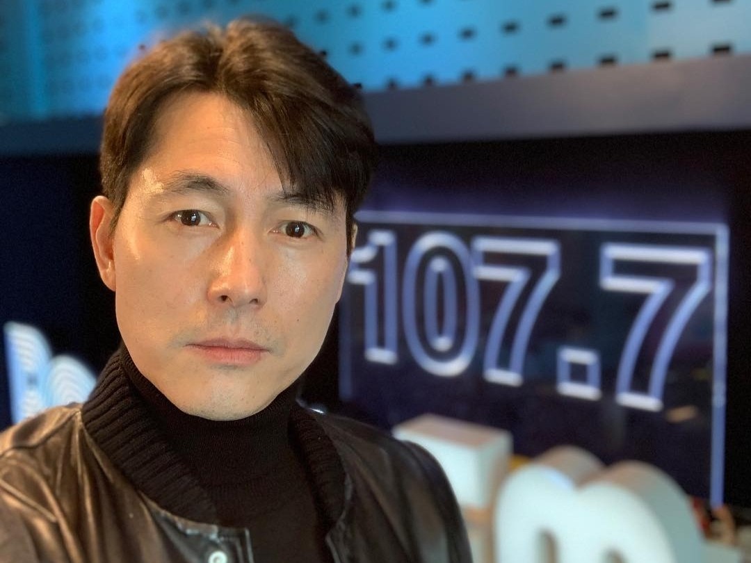 Moon Ga-bi dan Jung Woo-sung dalam momen yang langka.