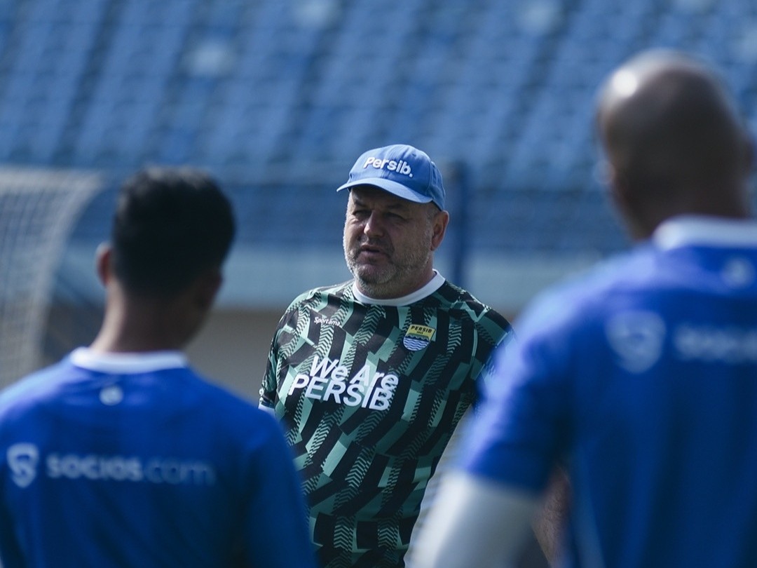 Ciro Alves merayakan gol penentu kemenangan