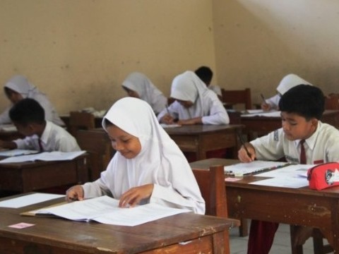 Ilustrasi ujian nasional di sekolah