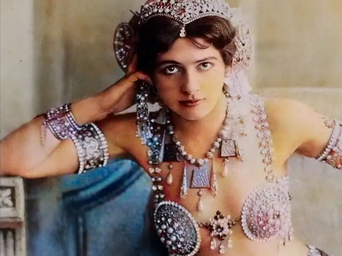 Mata Hari Sang Penari Eksotis yang Jadi Mata-mata di Masa Perang Dunia I