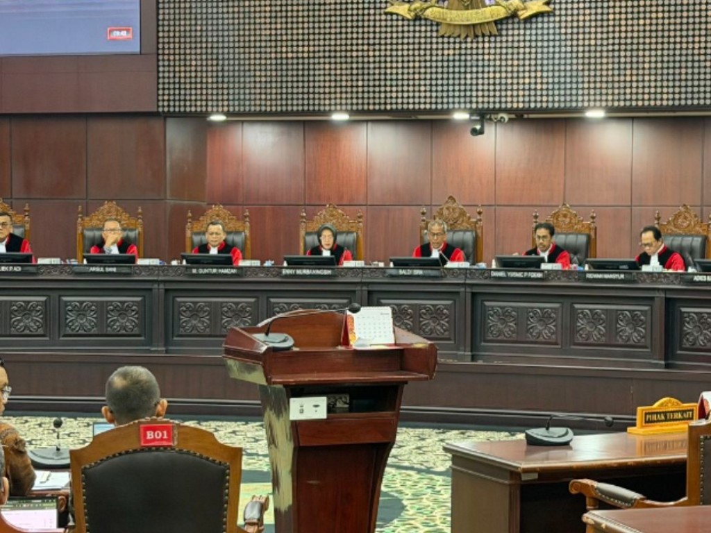 Mahkamah Konstitusi Nyatakan Gugatan Ijazah Gibran Tidak Dapat Diterima
