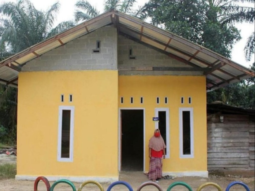 Pemerintah Fasilitasi Bedah Rumah, Lansia Tanpa Penghasilan Terima Bantuan