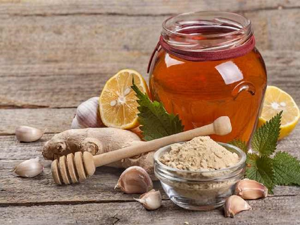 10 Obat Alami untuk Radang Tenggorokan yang Terbukti Ampuh di Indonesia