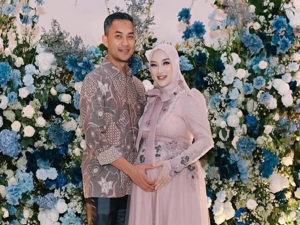 Zaskia Gotik Unggah Pesan Spesial di Acara Syukuran 7 Bulanan Kehamilan Ketiganya