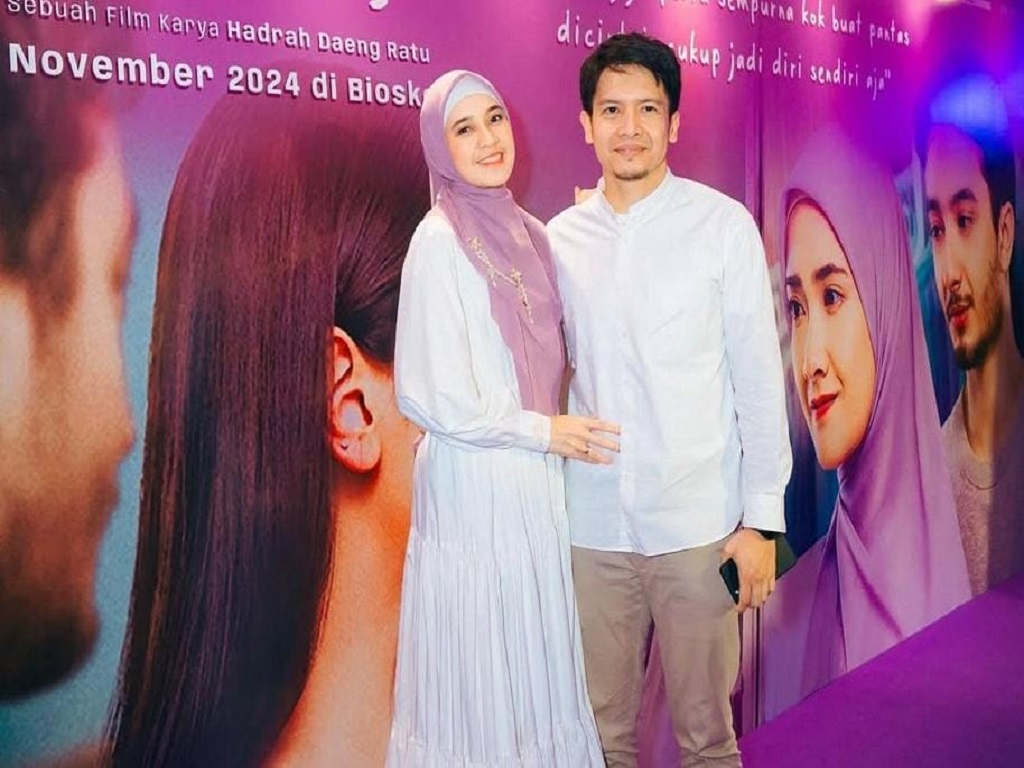 Dhini Aminarti Pamerkan Hadiah Spesial dari Sang Suami, Dimas Seto di Tengah Kabar Hamil