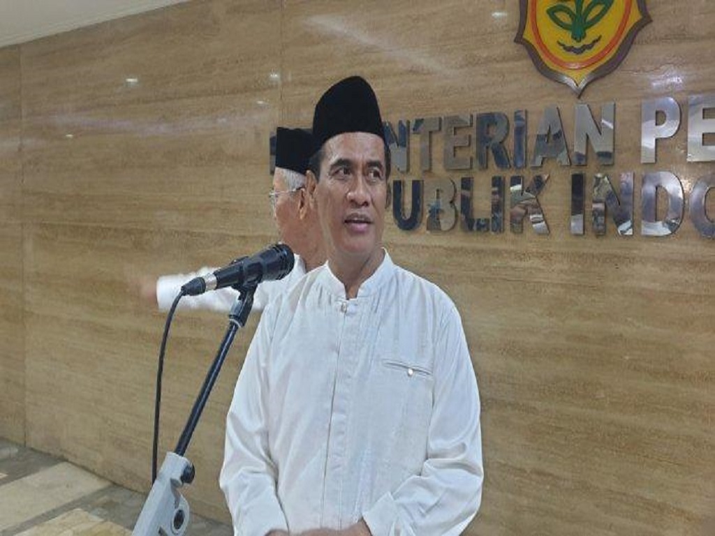 Mentan Amran Sulaiman Sebut Stok Beras 2,2 Juta Ton Aman hingga Lebaran