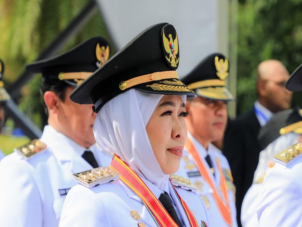 Gubernur Khofifah Sampaikan Hukum Mudik Menumpangi Mobil Dinas