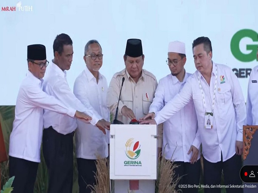 Presiden Prabowo Puji Ustadz Adi Hidayat Luncurkan Gerakan Indonesia Menanam