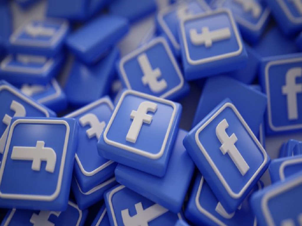 Kemkomdigi Blokir Grup-grup yang Berkaitan dengan \'Fantasi Sedarah\' di Facebook